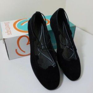 Women's Faux Black Suede Jackeline Baretraps Memory Foam Flat Shoes Sz. 7.5